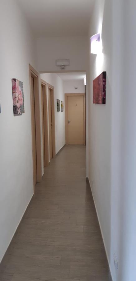 Airport Home & Bringo Car Rental Carini Bagian luar foto