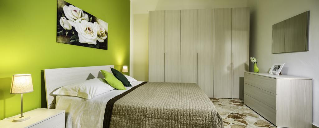 Airport Home & Bringo Car Rental Carini Bagian luar foto