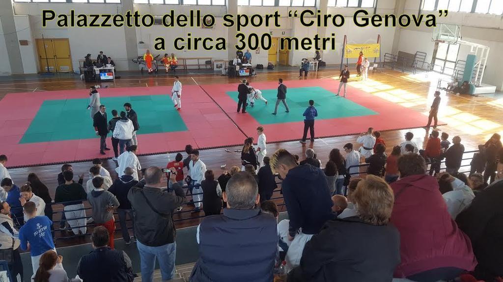 Airport Home & Bringo Car Rental Carini Bagian luar foto
